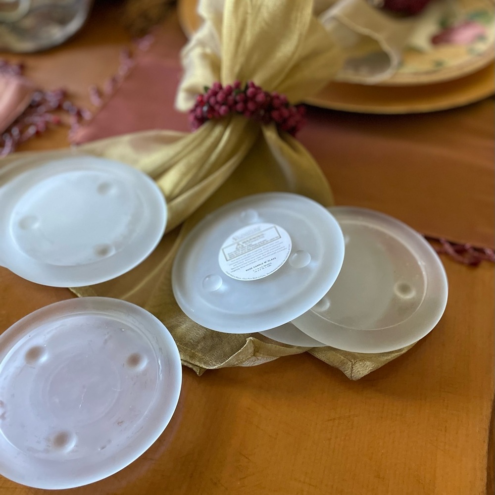 🌻 Giftable SIGNATURE Set of 6 frosted glass coasters w feet No chips NEVER USED